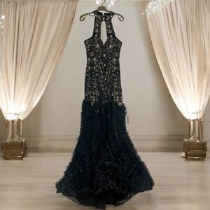 Elegant Black and Gold Women's Wedding Dress